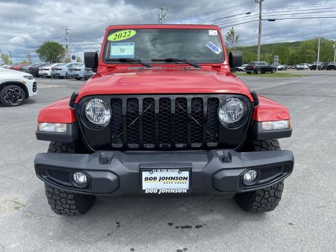 Used 2022 Jeep Gladiator Sport AWD/4WD image 2