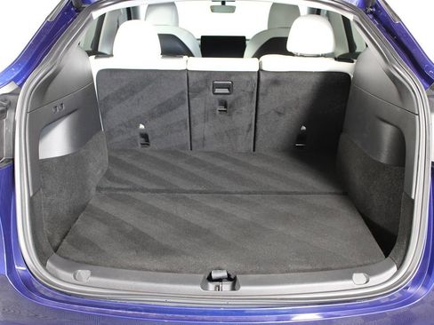 Used 2022 Tesla Model Y Long Range image 24