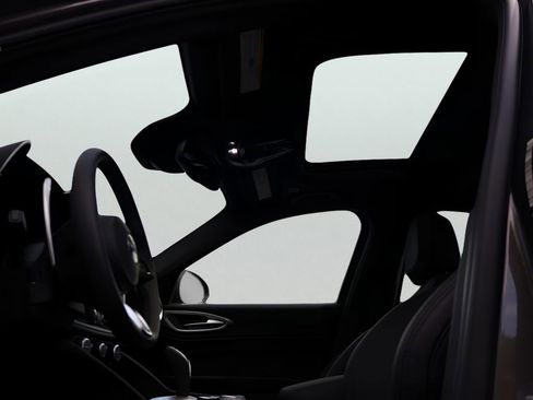 New 2026 Alfa Romeo Giulia AWD w/ Driving Assist Package image 40