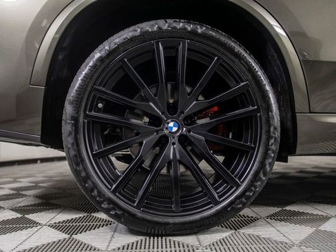 Used 2026 BMW X5 xDrive40i w/ M Sport Package AWD/4WD image 42