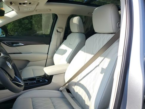Used 2023 Buick Envision Avenir AWD/4WD image 18