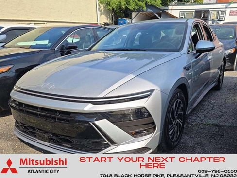Used 2026 Hyundai Sonata Blue FWD image 1