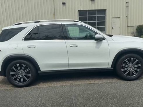Used 2026 Mercedes-Benz GLE 350 4MATIC image 3