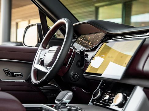 Used 2023 Land Rover Range Rover Autobiography image 46