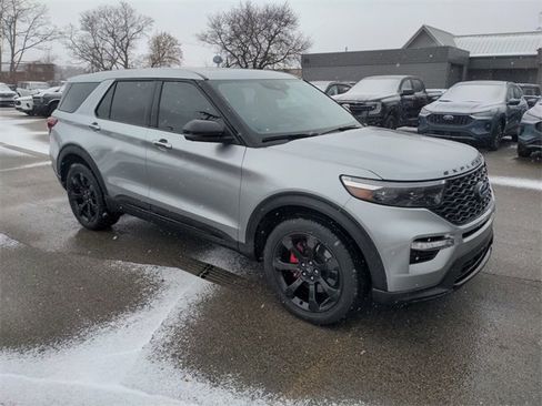 Certified 2022 Ford Explorer ST w/ Equipment Group 401A image 7