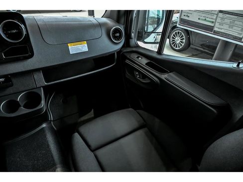 New 2026 Mercedes-Benz Sprinter 2500 image 7