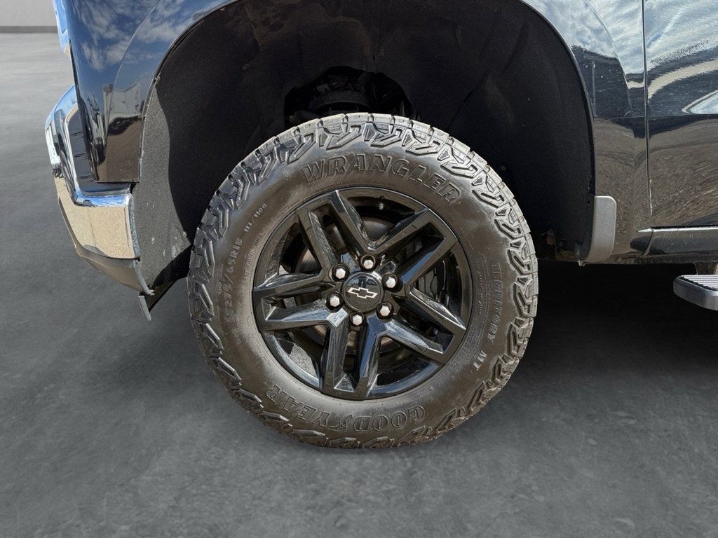 Used 2020 Chevrolet Silverado 1500 LT w/ Fleet Comfort Package AWD/4WD image 27