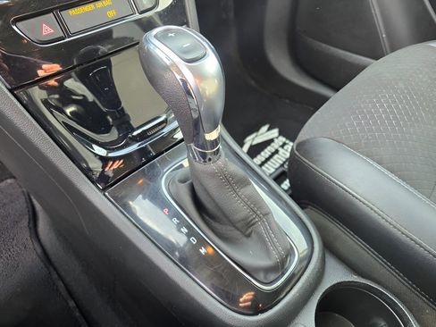 Used 2018 Buick Encore Preferred image 19