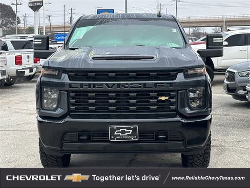 Used 2020 Chevrolet Silverado 2500 Custom w/ Custom Value Package image 8