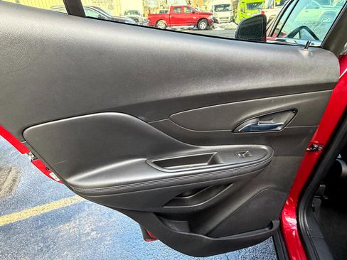 Used 2018 Buick Encore Preferred image 13