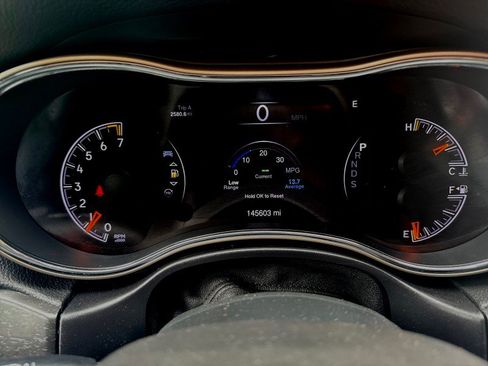 Used 2015 Jeep Grand Cherokee Altitude AWD/4WD image 19