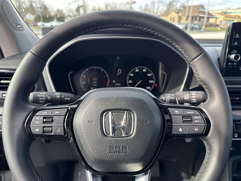 Used 2025 Honda Pilot Touring image 18