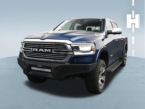 Used 2022 RAM 1500 Laramie AWD/4WD image 3