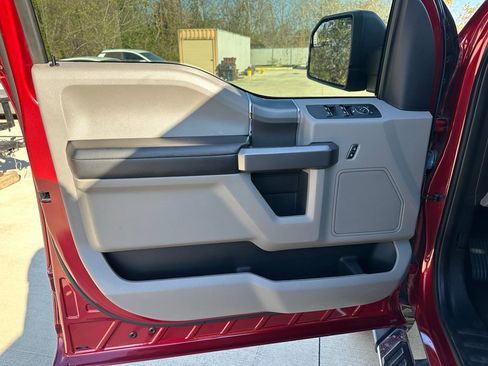 Used 2019 Ford F150 XLT w/ Equipment Group 302A Luxury image 9