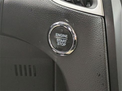 Used 2022 Ford Edge SEL image 18