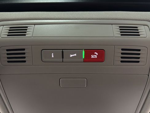 New 2026 Volkswagen Jetta SE FWD image 25