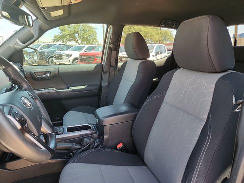 Used 2023 Toyota Tacoma TRD Sport AWD/4WD image 14