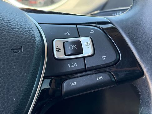 Used 2019 Volkswagen Tiguan SE FWD image 9