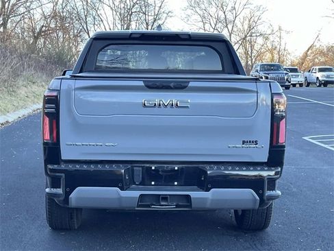 Used 2024 GMC Sierra EV Denali image 6
