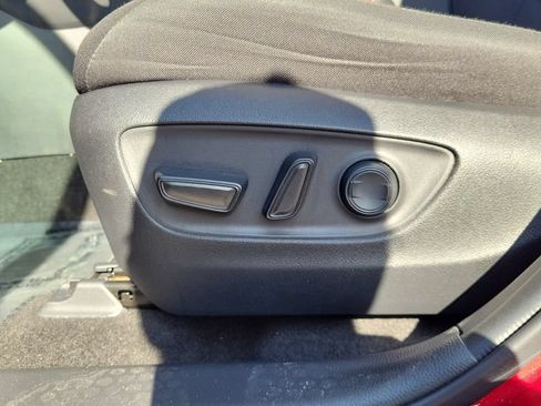 Used 2023 Toyota RAV4 XLE w/ Convenience Package FWD image 19
