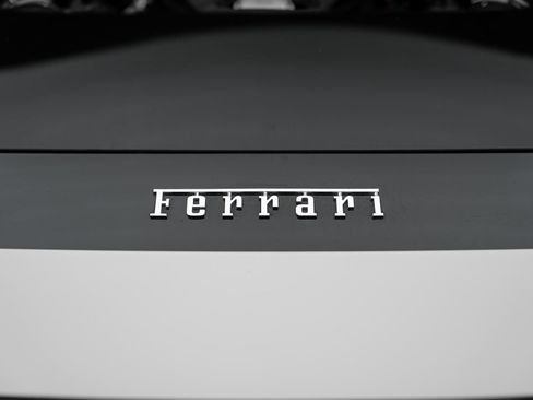 Used 2018 Ferrari 488 GTB RWD image 16