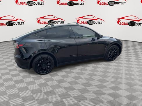 Used 2021 Tesla Model Y Long Range AWD/4WD image 8