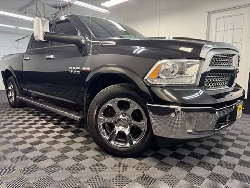 Used 2018 RAM 1500 Laramie AWD/4WD image 1