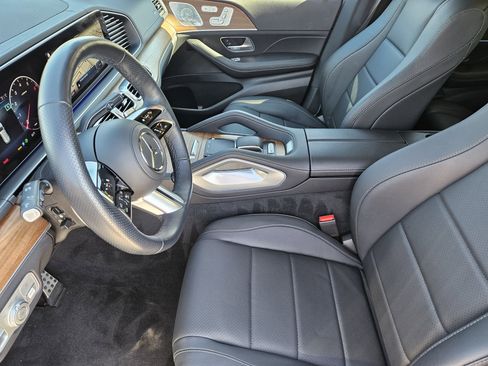 Certified 2025 Mercedes-Benz GLS 450 4MATIC image 14