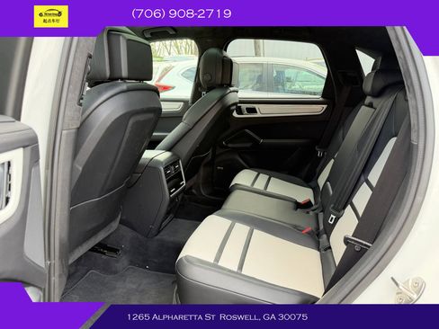 Used 2021 Porsche Cayenne GTS image 11