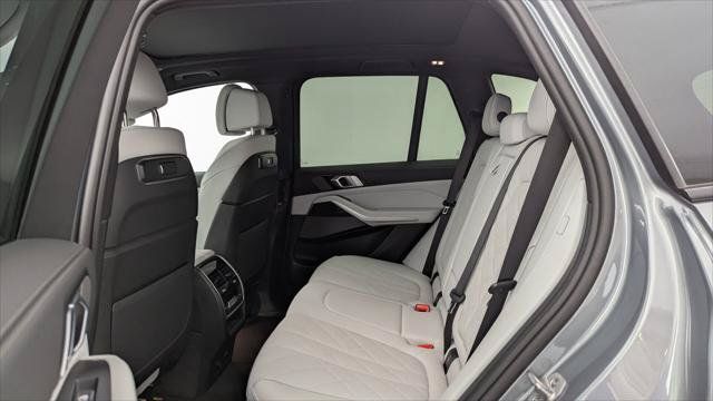 Used 2026 BMW X5 sDrive40i RWD image 17