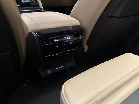 Used 2025 Acura MDX w/ Technology Package image 19