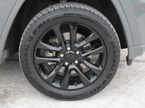 Used 2022 Jeep Grand Cherokee Laredo X image 29