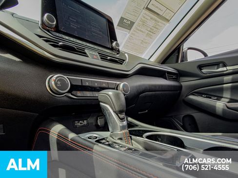 Used 2025 Nissan Altima 2.5 SR image 21