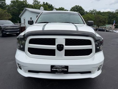 Used 2019 RAM 1500 Express w/ Express Value Package AWD/4WD image 2
