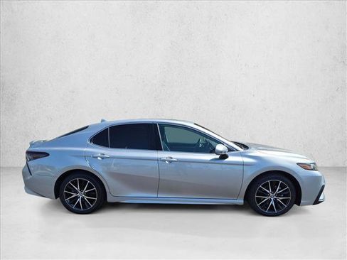 Certified 2024 Toyota Camry SE FWD image 4