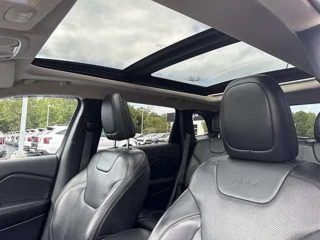 Used 2014 Jeep Cherokee Limited w/ Technology Group AWD/4WD image 13