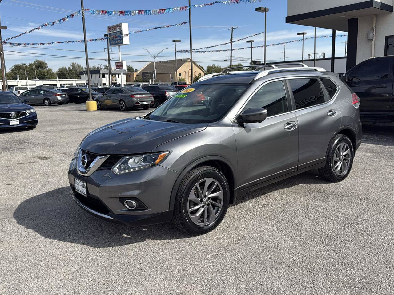 Used 2016 Nissan Rogue SL w/ SL Premium Package AWD/4WD image 2