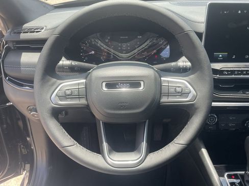 New 2025 Jeep Compass Latitude w/ Altitude Special Edition image 15