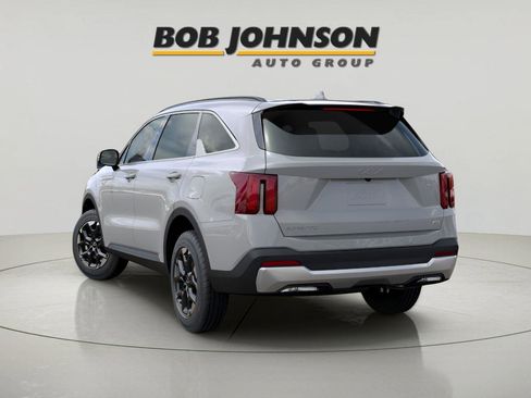 New 2026 Kia Sorento S w/ S Panoramic Sunroof Package AWD/4WD image 4