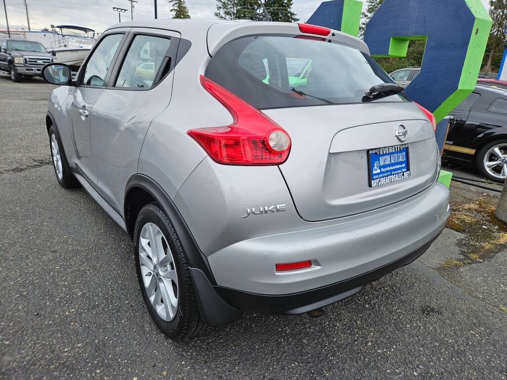 Used 2011 Nissan Juke S FWD image 3