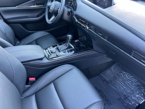 Used 2025 MAZDA CX-30 AWD 2.5 S w/ Preferred Package image 16