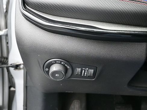 Used 2025 Jeep Compass Trailhawk AWD/4WD image 28