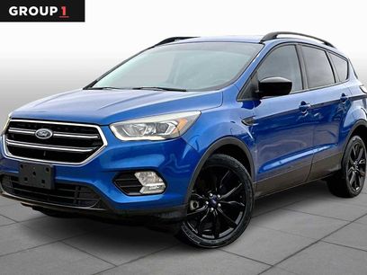 Used 2017 Ford Escape SE w/ SE Sport Appearance Package