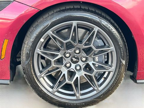 Used 2025 Ford Mustang GT w/ GT Performance Package image 29