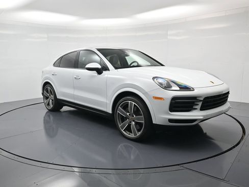 Certified 2023 Porsche Cayenne Platinum Edition AWD/4WD image 32