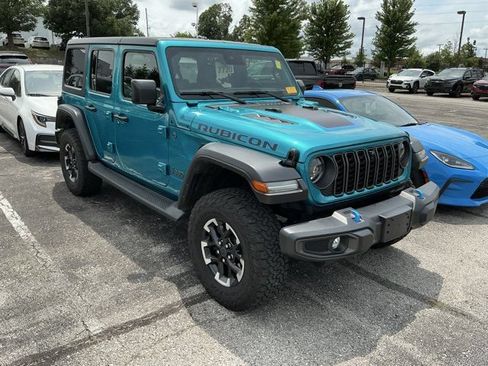 Used 2024 Jeep Wrangler Unlimited Rubicon 4xe w/ Technology Group AWD/4WD image 4