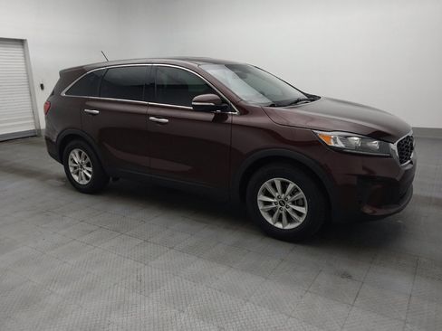 Used 2019 Kia Sorento FWD image 11