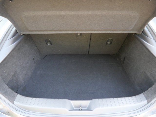 Used 2023 MAZDA MAZDA3 s FWD image 9
