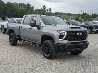 New 2026 Chevrolet Silverado 2500 ZR2 AWD/4WD video 2
