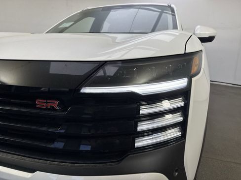 New 2025 Nissan Kicks SR image 27